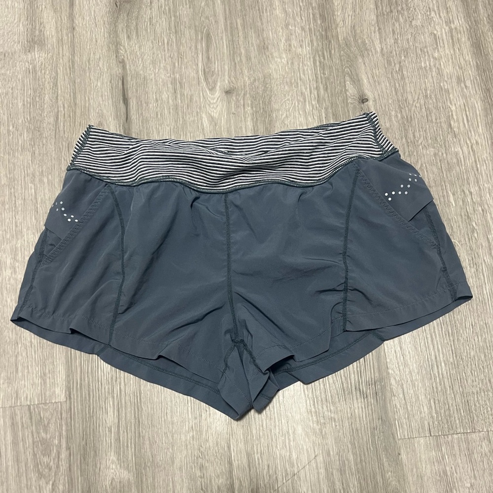 Zella‎ Women's Gray Athletic Shorts, size L